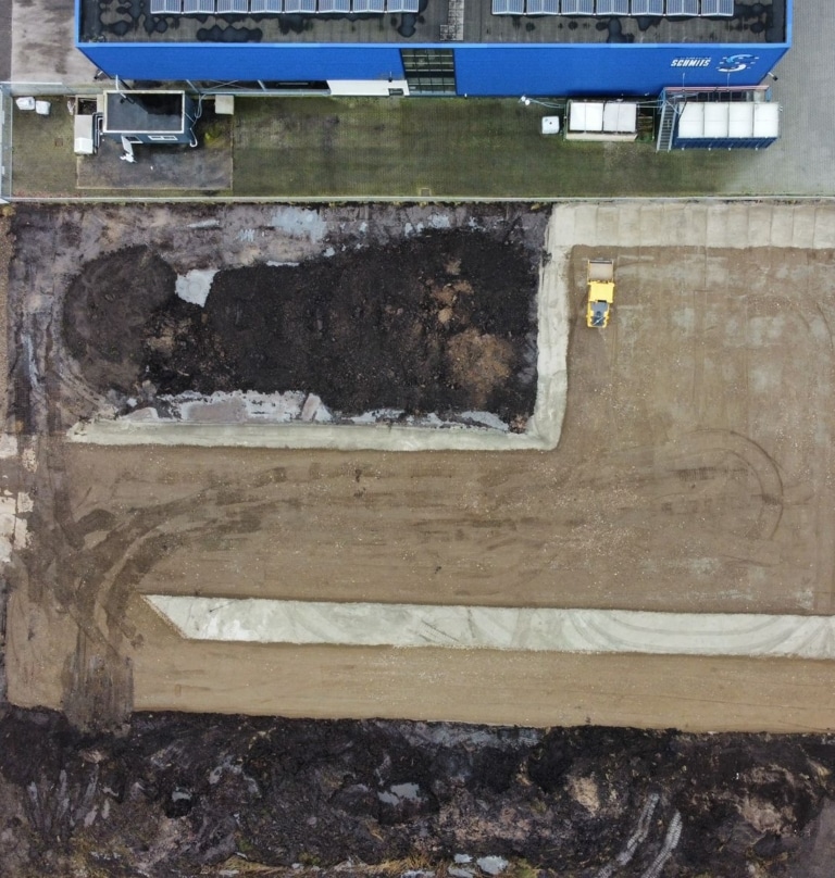 Luchtfoto beton storten Schmits Chemical Solutions